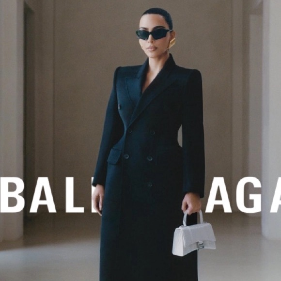 BALENCIAGA
Double-Breast Hourglass Wool Coat - Picture 1 of 13